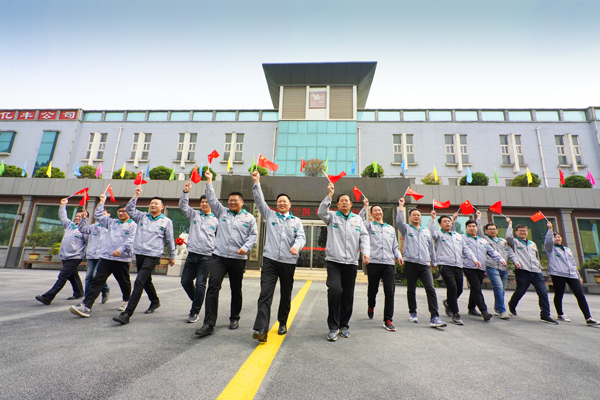 44118太阳成城集团公司“庆五一 学党史 迎五四”活动