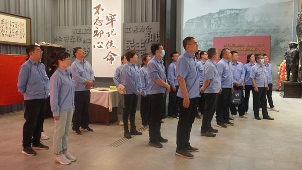 民族；；；棵.jpg